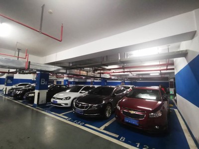 停车太难？海安这个商场停车场24小时开放，而且免费！